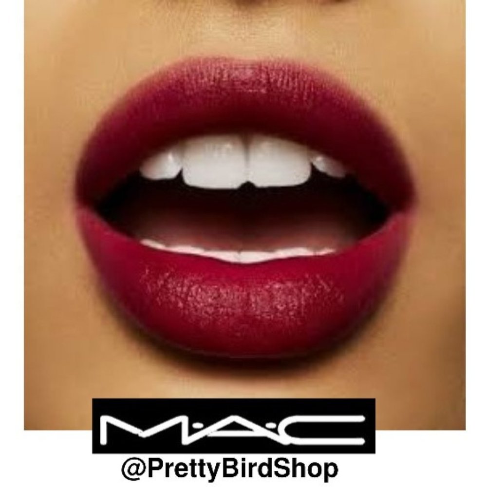 MAC BURNING LOVE 983 Liquid Lipstick NIB Powder Kiss last one!